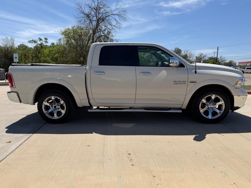 Ram 1500 Vehicle Full-screen Gallery Image 07