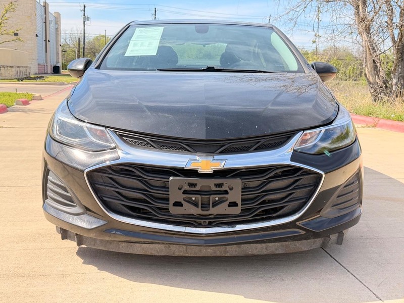 Chevrolet Cruze Vehicle Full-screen Gallery Image 09