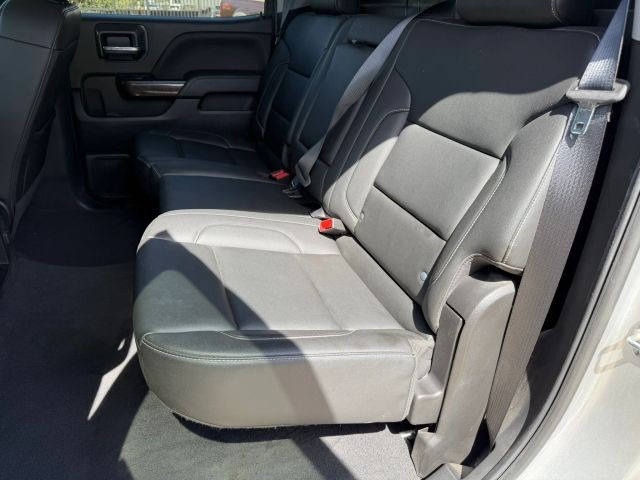 GMC Sierra 1500 Vehicle Full-screen Gallery Image 17