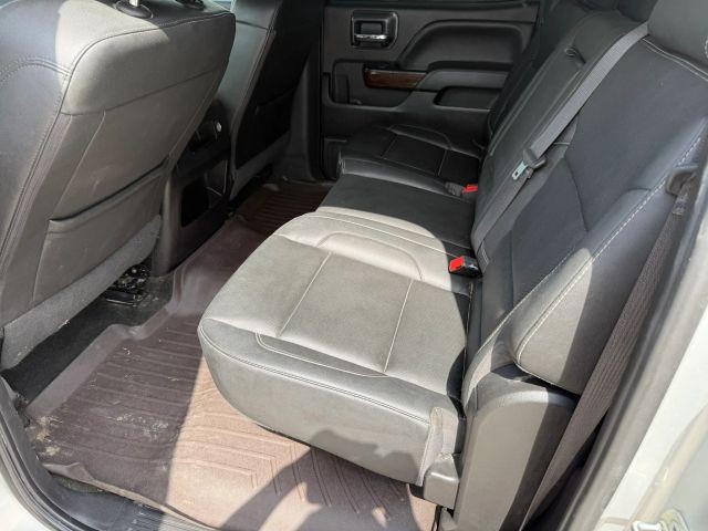 GMC Sierra 1500 Vehicle Full-screen Gallery Image 17