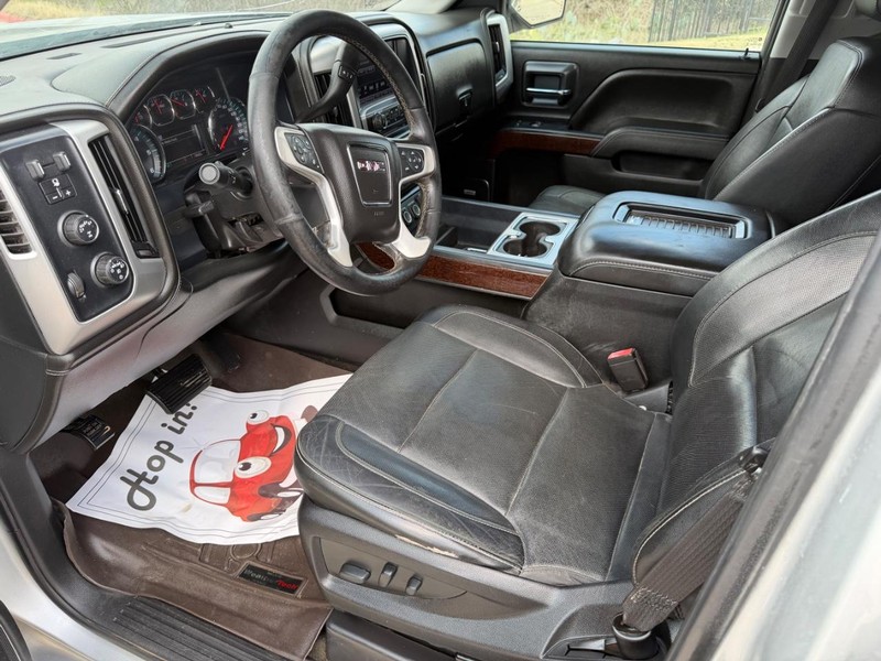 GMC Sierra 1500 Vehicle Full-screen Gallery Image 11