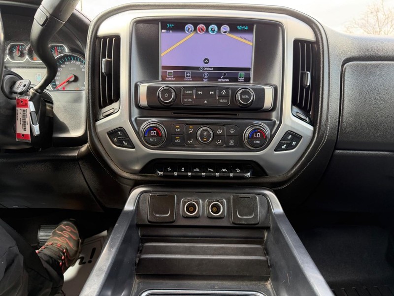 GMC Sierra 1500 Vehicle Full-screen Gallery Image 14