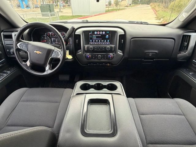 Chevrolet Silverado 1500 Vehicle Full-screen Gallery Image 18