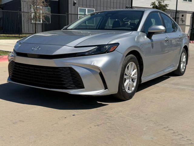 Toyota Camry Vehicle Full-screen Gallery Image 02