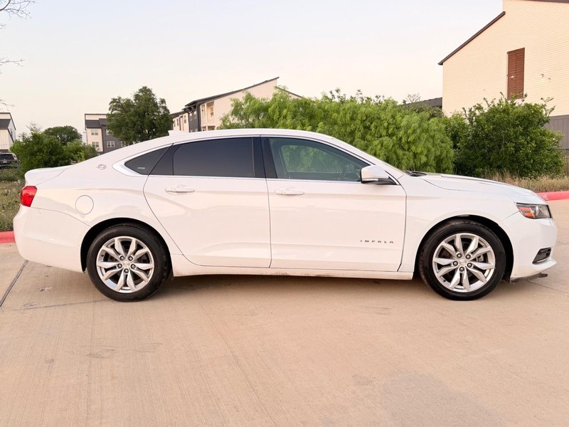 Chevrolet Impala Vehicle Full-screen Gallery Image 07