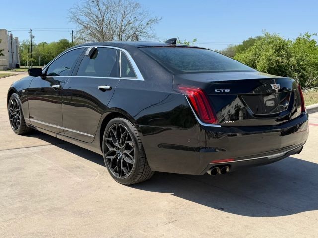 Cadillac CT6 Sedan Vehicle Full-screen Gallery Image 04