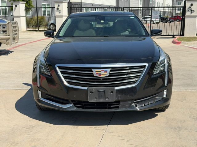 Cadillac CT6 Sedan Vehicle Full-screen Gallery Image 09