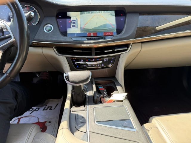 Cadillac CT6 Sedan Vehicle Full-screen Gallery Image 15