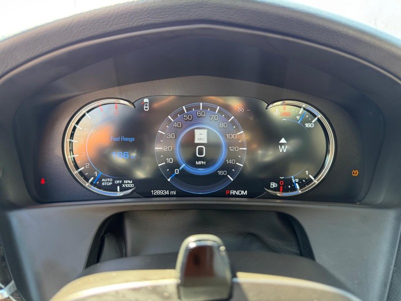 Cadillac CT6 Sedan Vehicle Full-screen Gallery Image 13