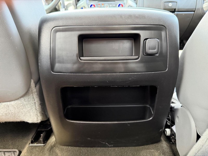 Chevrolet Silverado 1500 Vehicle Full-screen Gallery Image 20