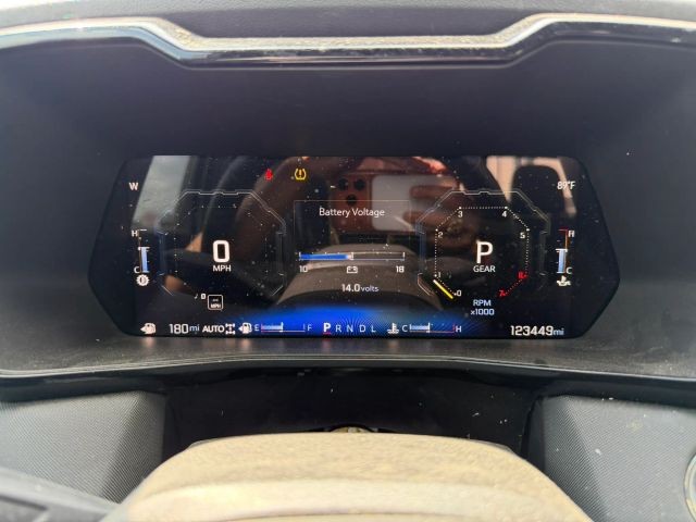 Chevrolet Colorado Vehicle Full-screen Gallery Image 13