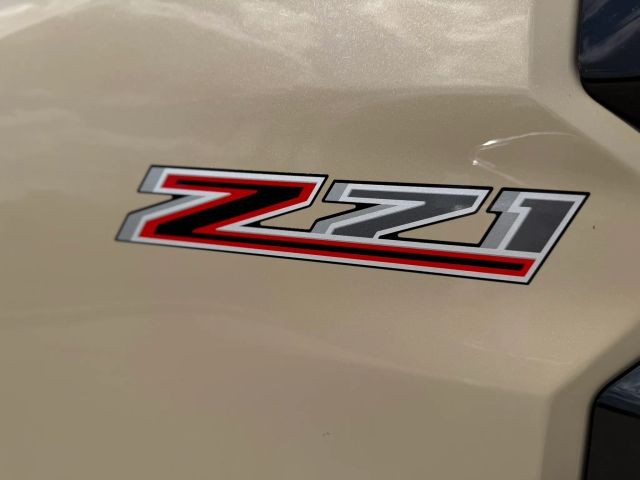 Chevrolet Colorado Vehicle Full-screen Gallery Image 22