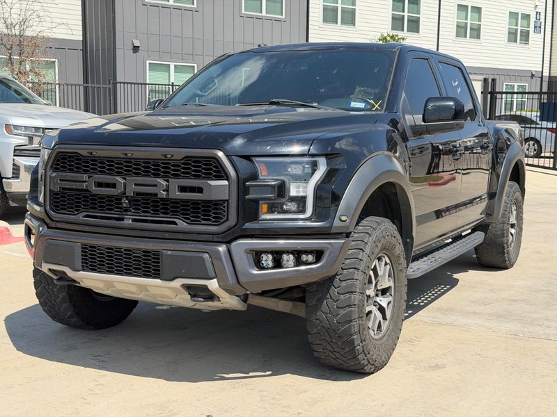 Ford F-150 Vehicle Full-screen Gallery Image 02