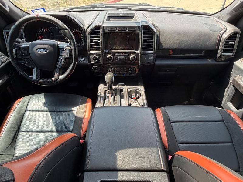 Ford F-150 Vehicle Full-screen Gallery Image 20