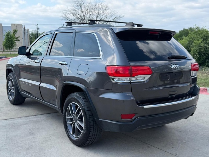 Jeep Grand Cherokee Vehicle Full-screen Gallery Image 04