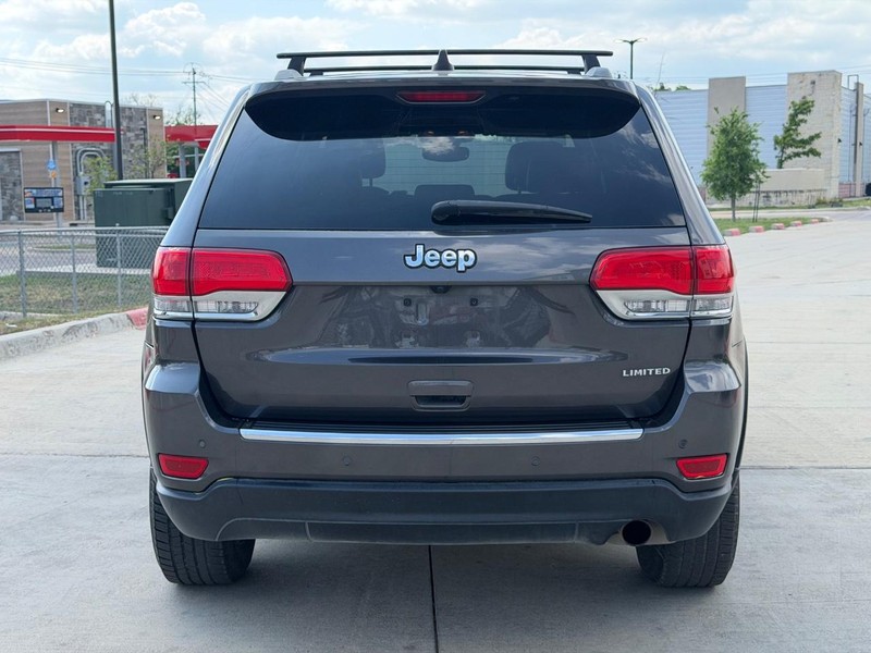 Jeep Grand Cherokee Vehicle Full-screen Gallery Image 05