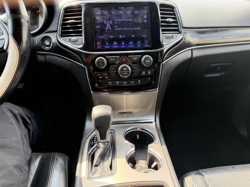 Jeep Grand Cherokee Vehicle Full-screen Gallery Image 14