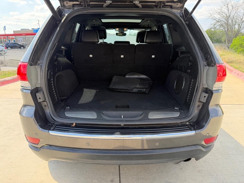 Jeep Grand Cherokee Vehicle Full-screen Gallery Image 22