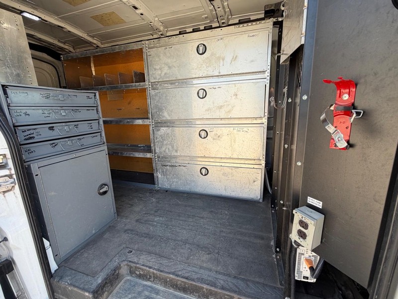 Ford Transit Cargo Van Vehicle Full-screen Gallery Image 17