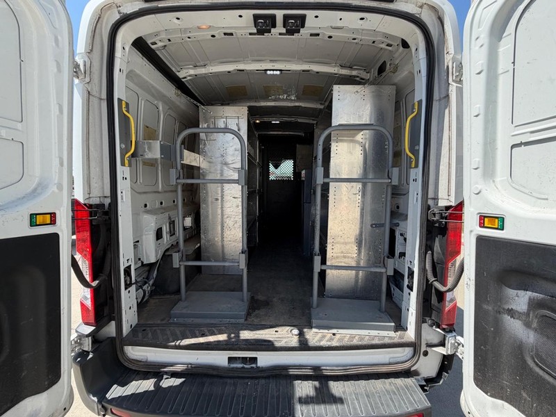 Ford Transit Cargo Van Vehicle Full-screen Gallery Image 18