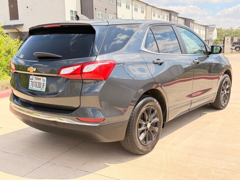 Chevrolet Equinox Vehicle Full-screen Gallery Image 05