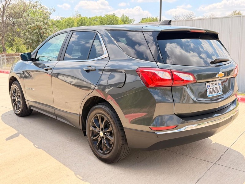 Chevrolet Equinox Vehicle Full-screen Gallery Image 13