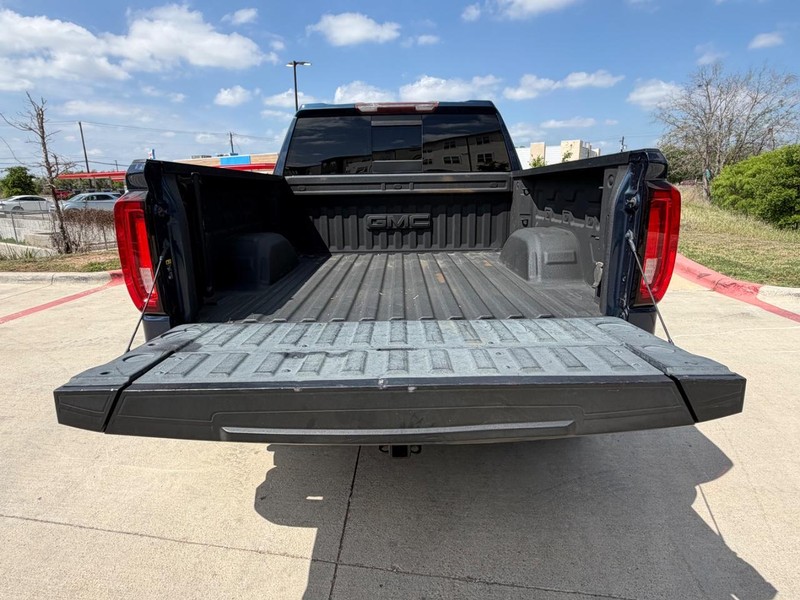 GMC Sierra 1500 Vehicle Full-screen Gallery Image 20