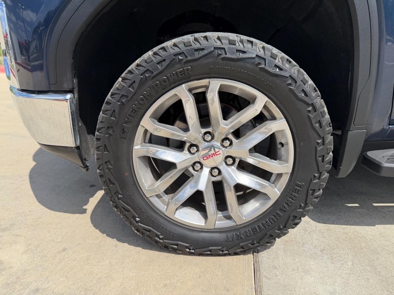 GMC Sierra 1500 Vehicle Full-screen Gallery Image 23