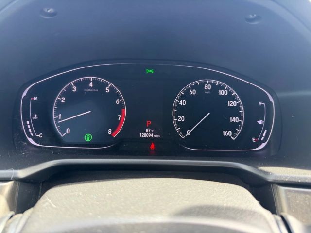 Honda Accord Sedan Vehicle Full-screen Gallery Image 13