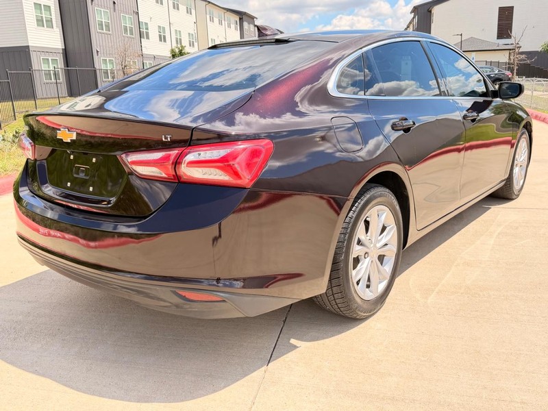 Chevrolet Malibu Vehicle Full-screen Gallery Image 06