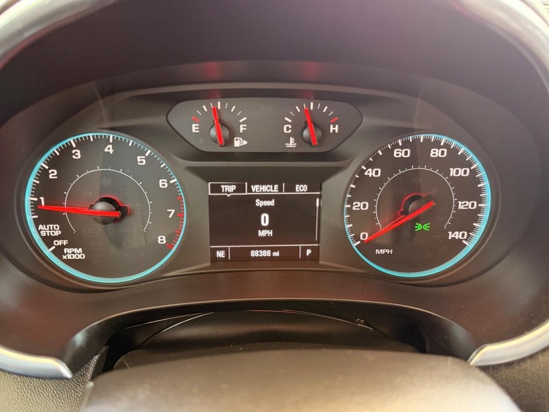 Chevrolet Malibu Vehicle Full-screen Gallery Image 15