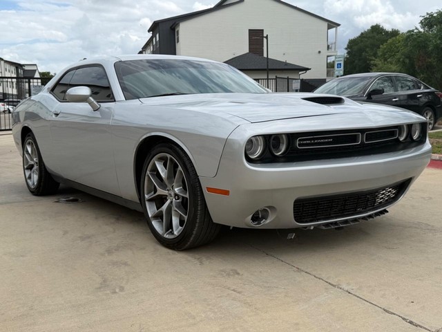 Dodge Challenger Vehicle Full-screen Gallery Image 08