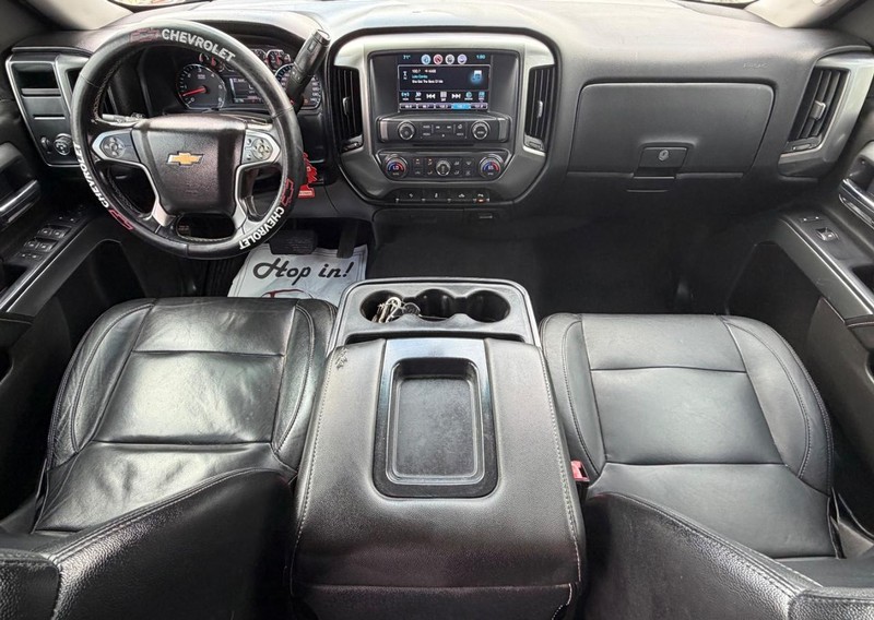 Chevrolet Silverado 1500 Vehicle Full-screen Gallery Image 20