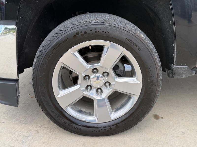 Chevrolet Silverado 1500 Vehicle Full-screen Gallery Image 22