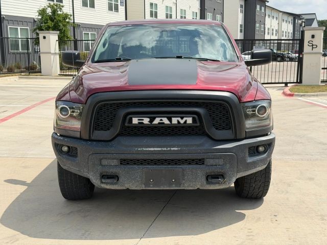 Ram 1500 Classic Vehicle Full-screen Gallery Image 09