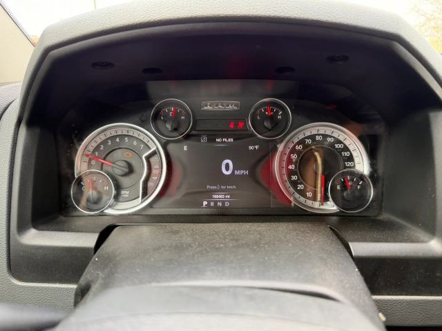 Ram 1500 Classic Vehicle Full-screen Gallery Image 13