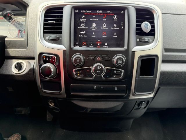 Ram 1500 Classic Vehicle Full-screen Gallery Image 15