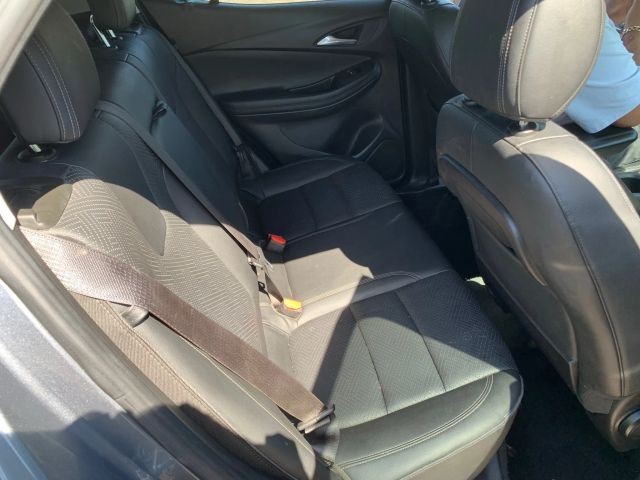 Buick Encore GX Vehicle Full-screen Gallery Image 15