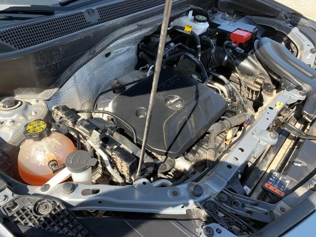 Buick Encore GX Vehicle Full-screen Gallery Image 24