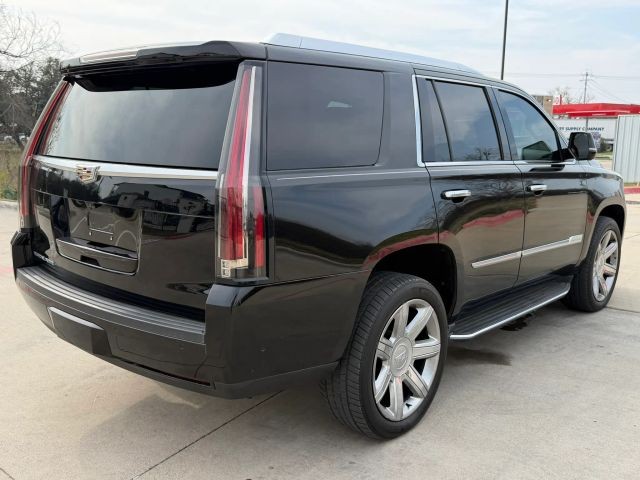 Cadillac Escalade ESV Vehicle Full-screen Gallery Image 06