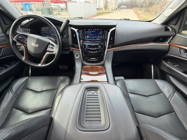 Cadillac Escalade ESV Vehicle Full-screen Gallery Image 19