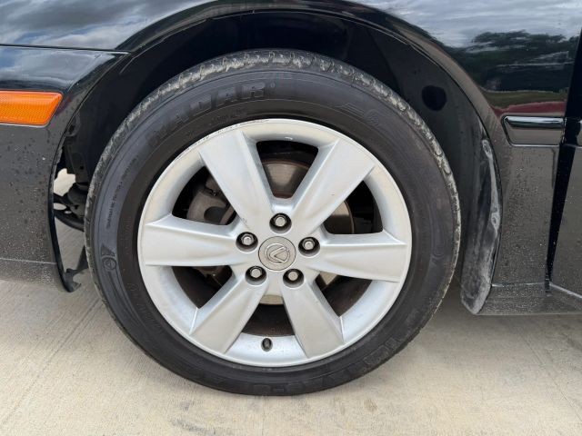 Lexus ES 330 Vehicle Full-screen Gallery Image 20