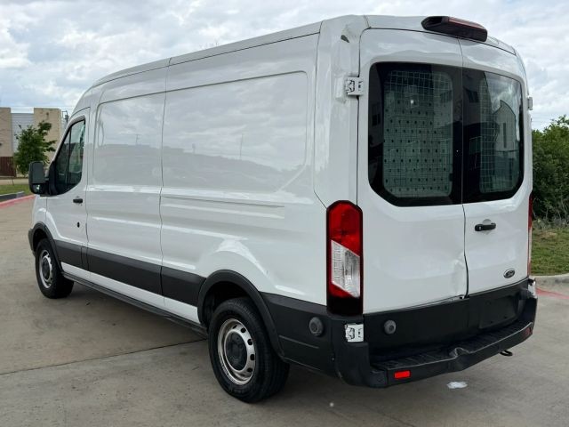 Ford Transit Van Vehicle Full-screen Gallery Image 04