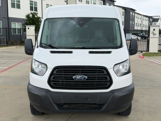 Ford Transit Van Vehicle Full-screen Gallery Image 09