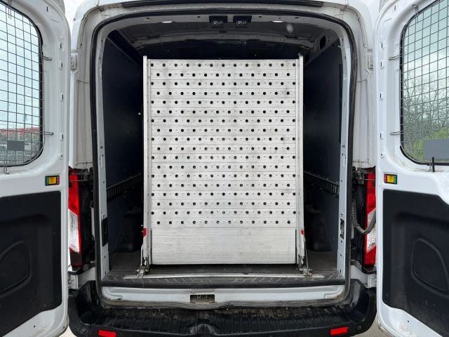Ford Transit Van Vehicle Full-screen Gallery Image 18