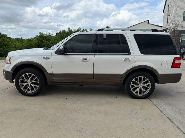 Ford Expedition Vehicle Full-screen Gallery Image 03