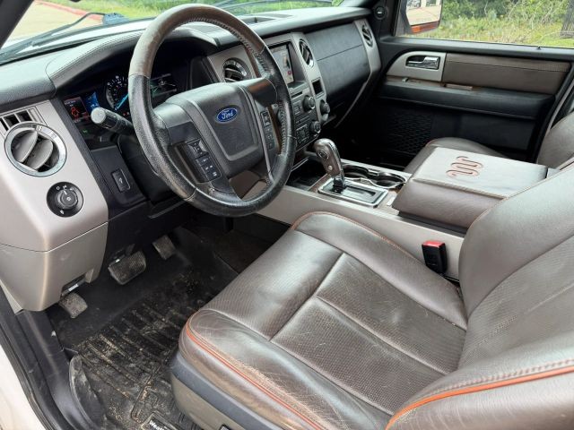 Ford Expedition Vehicle Full-screen Gallery Image 11