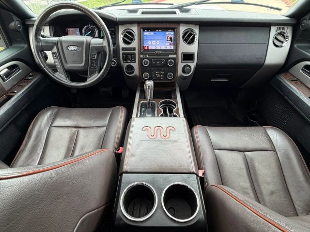 Ford Expedition Vehicle Full-screen Gallery Image 20