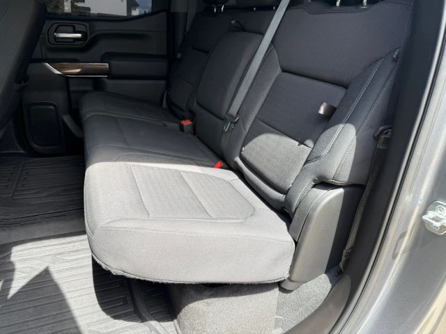 GMC Sierra 150 Vehicle Full-screen Gallery Image 18