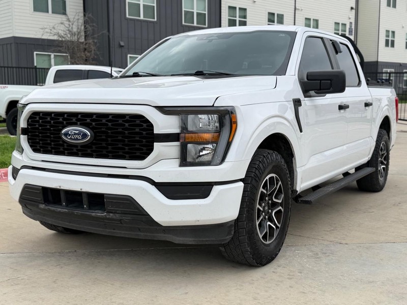 Ford F-150 Vehicle Full-screen Gallery Image 02